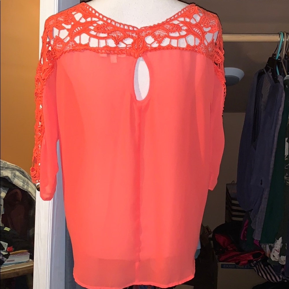 Beachy Top - Picture 3 of 3